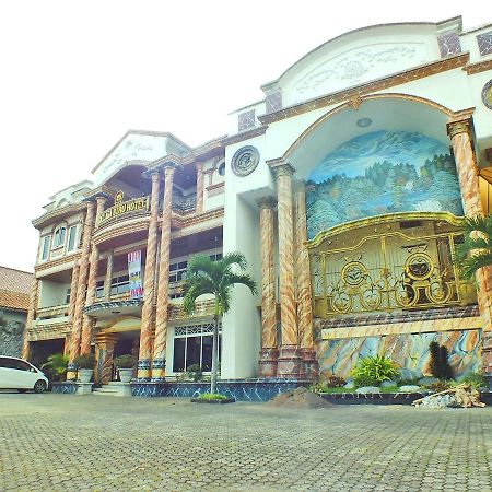 Delaga Biru Convention Hotel Bogor Exterior photo