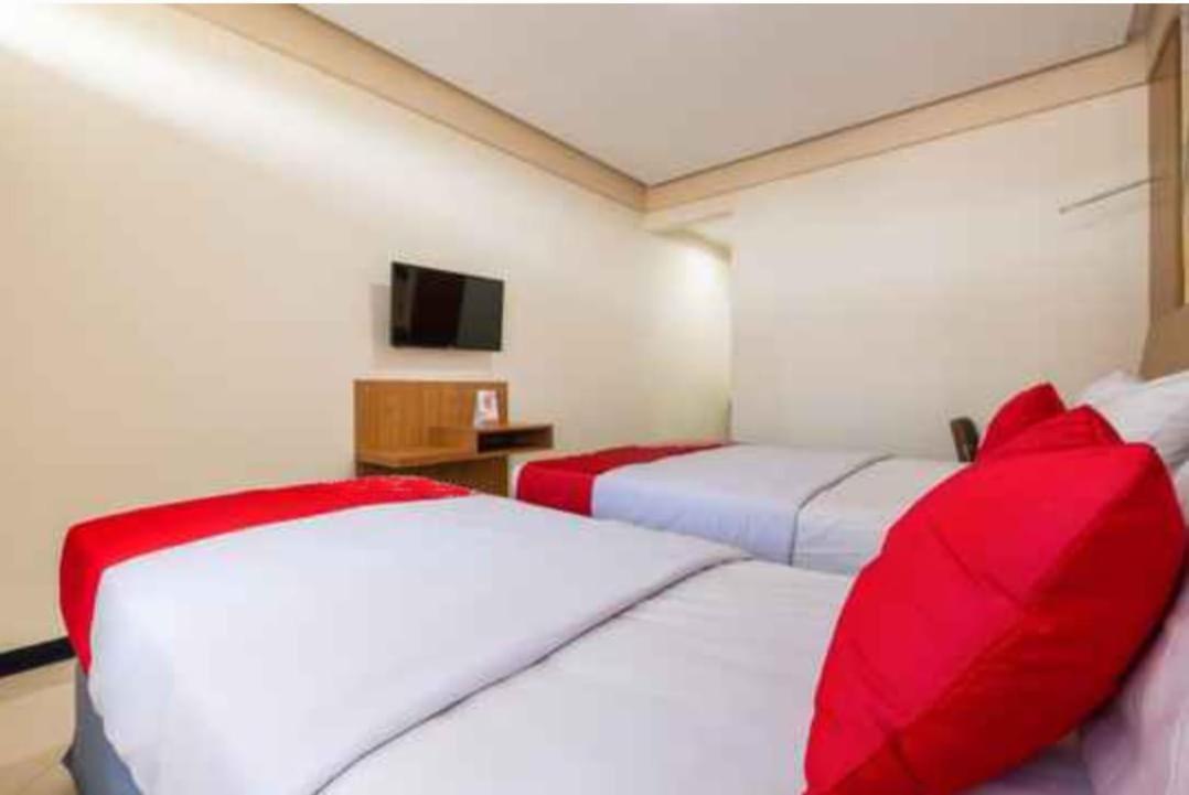 Delaga Biru Convention Hotel Bogor Exterior photo