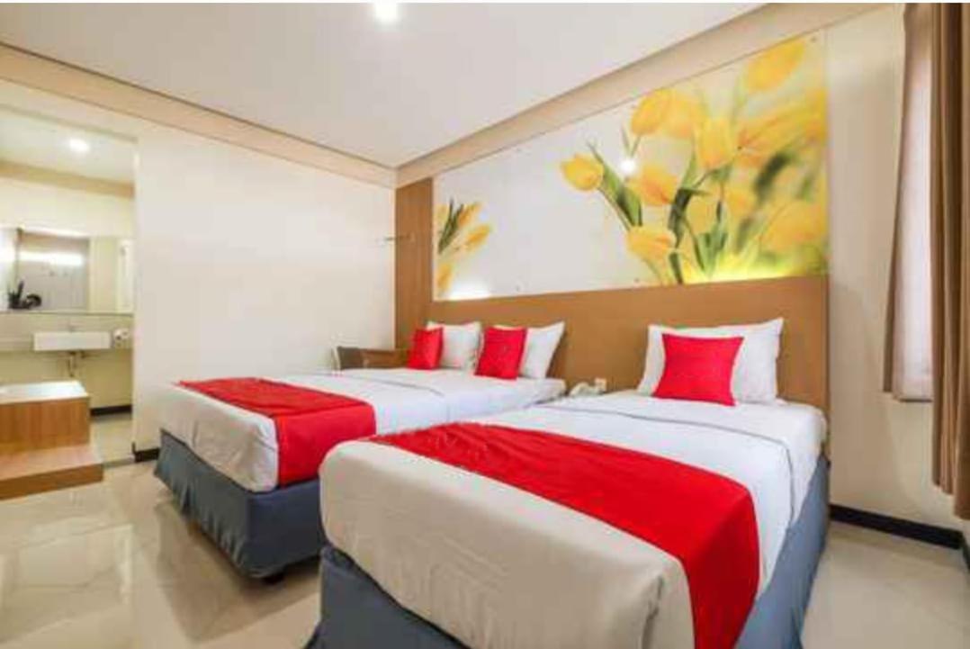 Delaga Biru Convention Hotel Bogor Exterior photo