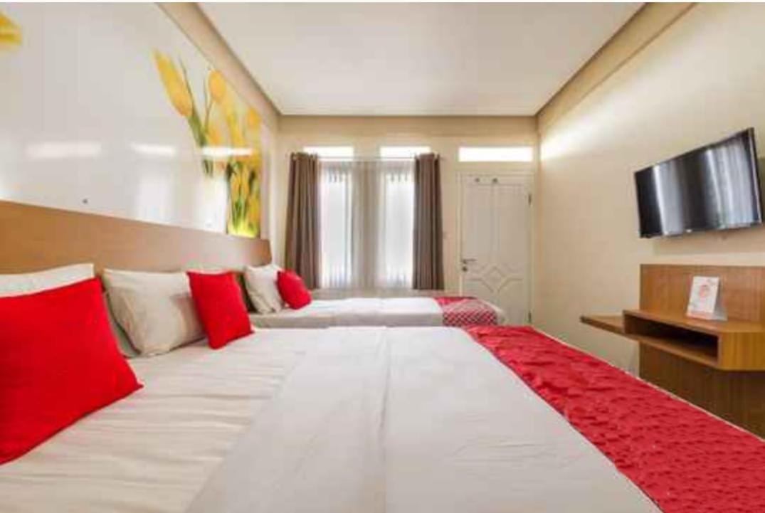 Delaga Biru Convention Hotel Bogor Exterior photo