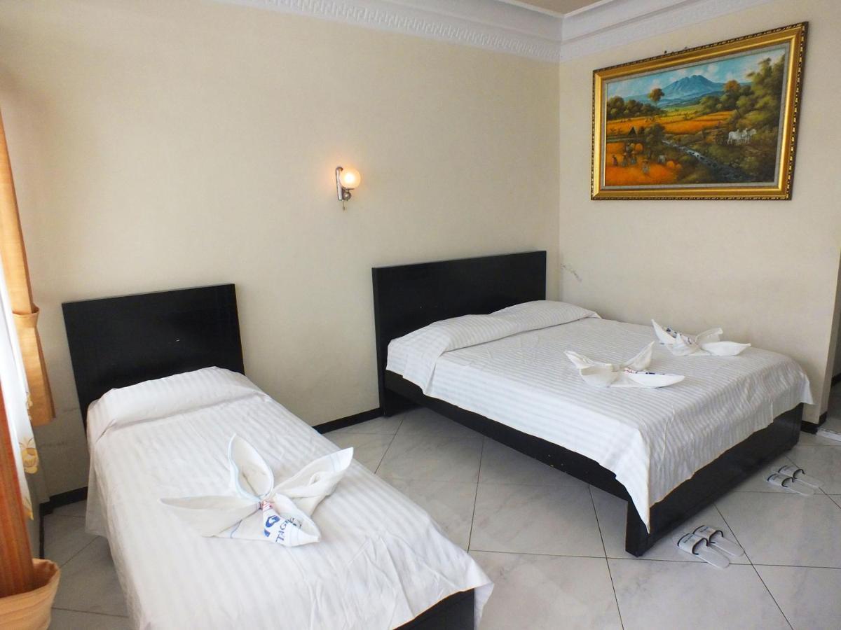 Delaga Biru Convention Hotel Bogor Exterior photo